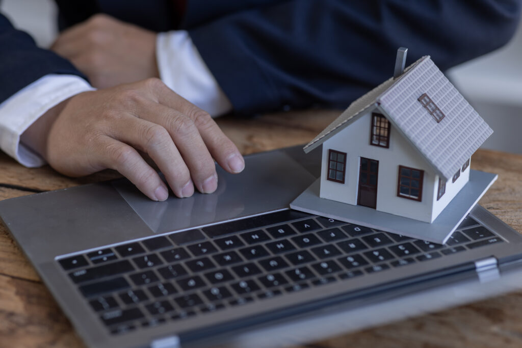 real-estate-broker-agent-presenting-and-consult-to